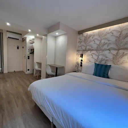 Hotel Nation Montmartre Parigi