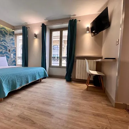 Hotel Nation Montmartre Parigi