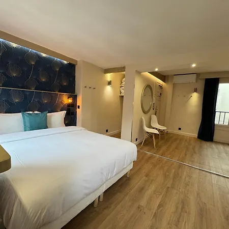 Hotel Nation Montmartre Parigi