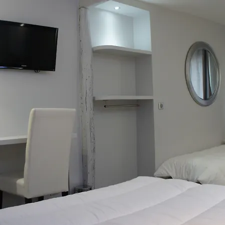 Hotel Nation Montmartre Parigi