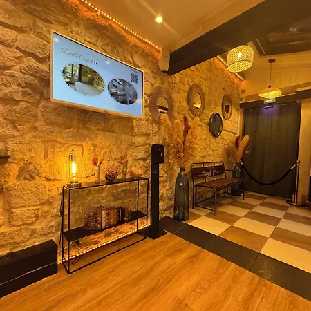 Nation Montmartre Hotel Parigi