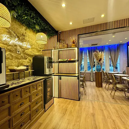 Nation Montmartre Hotel 3*