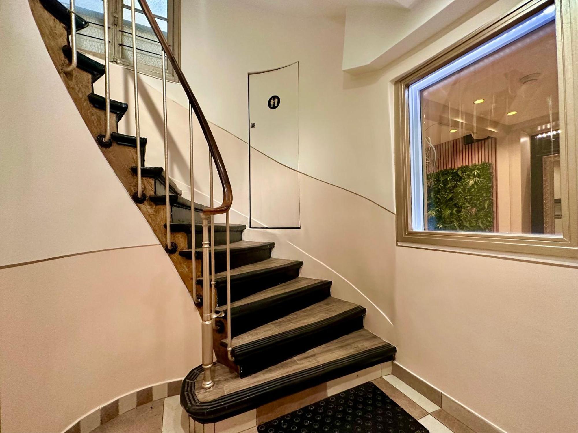 Nation Montmartre 3*