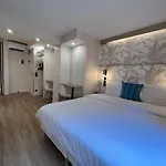 Hotel Nation Montmartre Paris