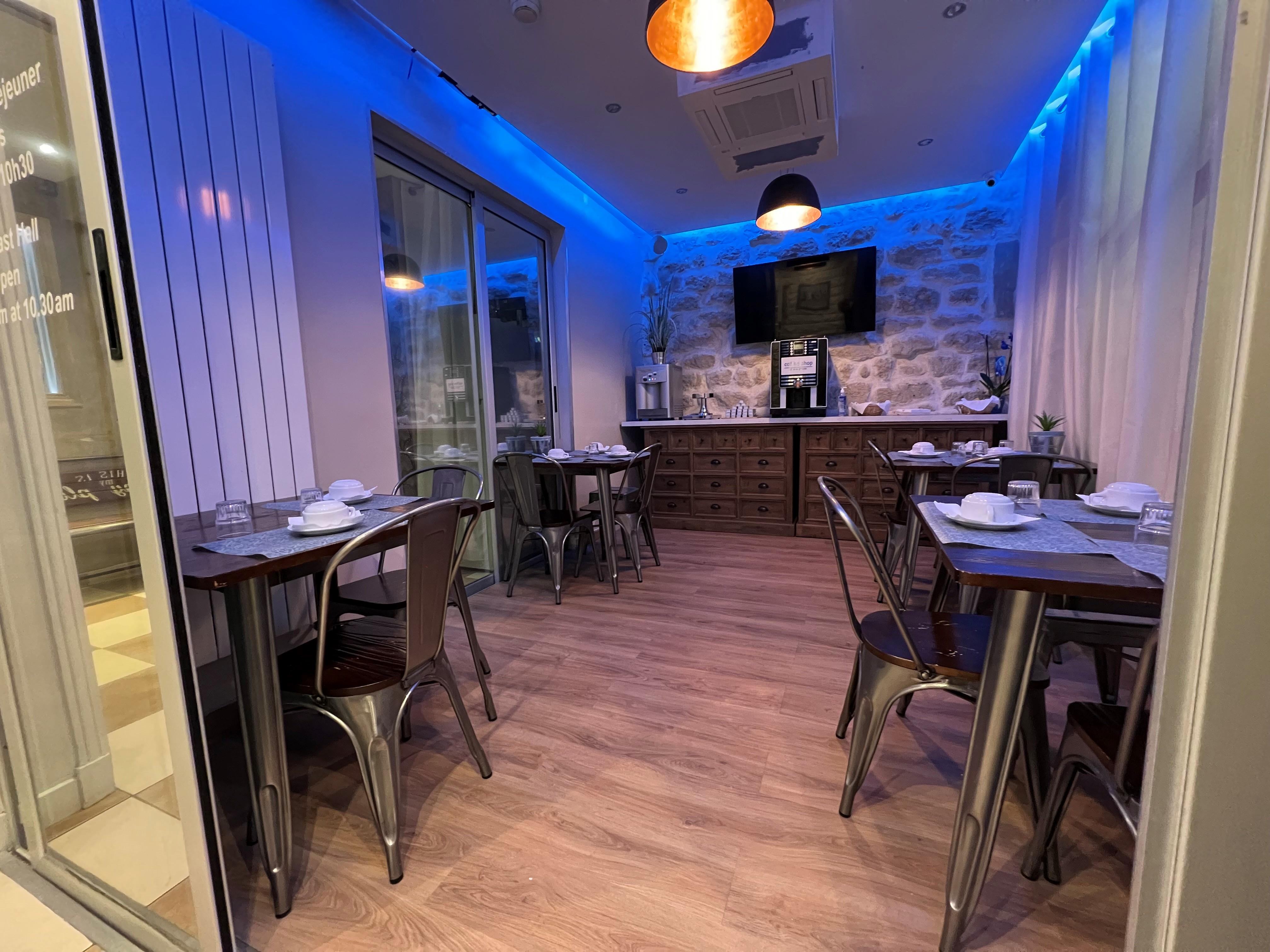 Hotel Nation Montmartre Paris