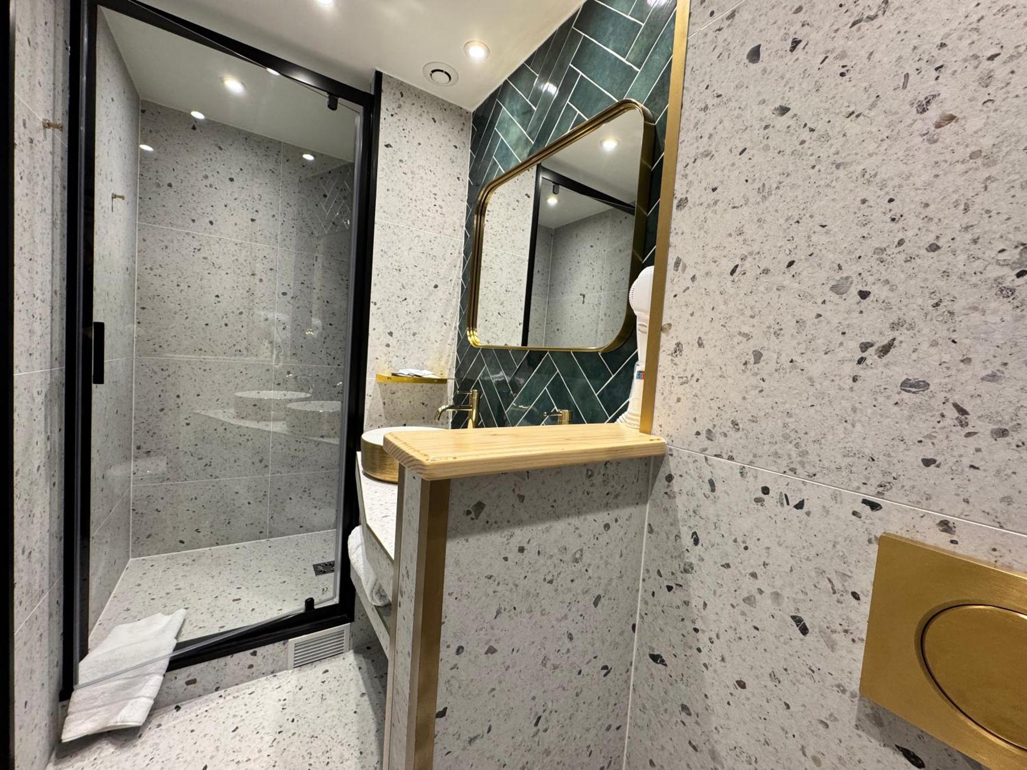 Nation Montmartre 3* Paris