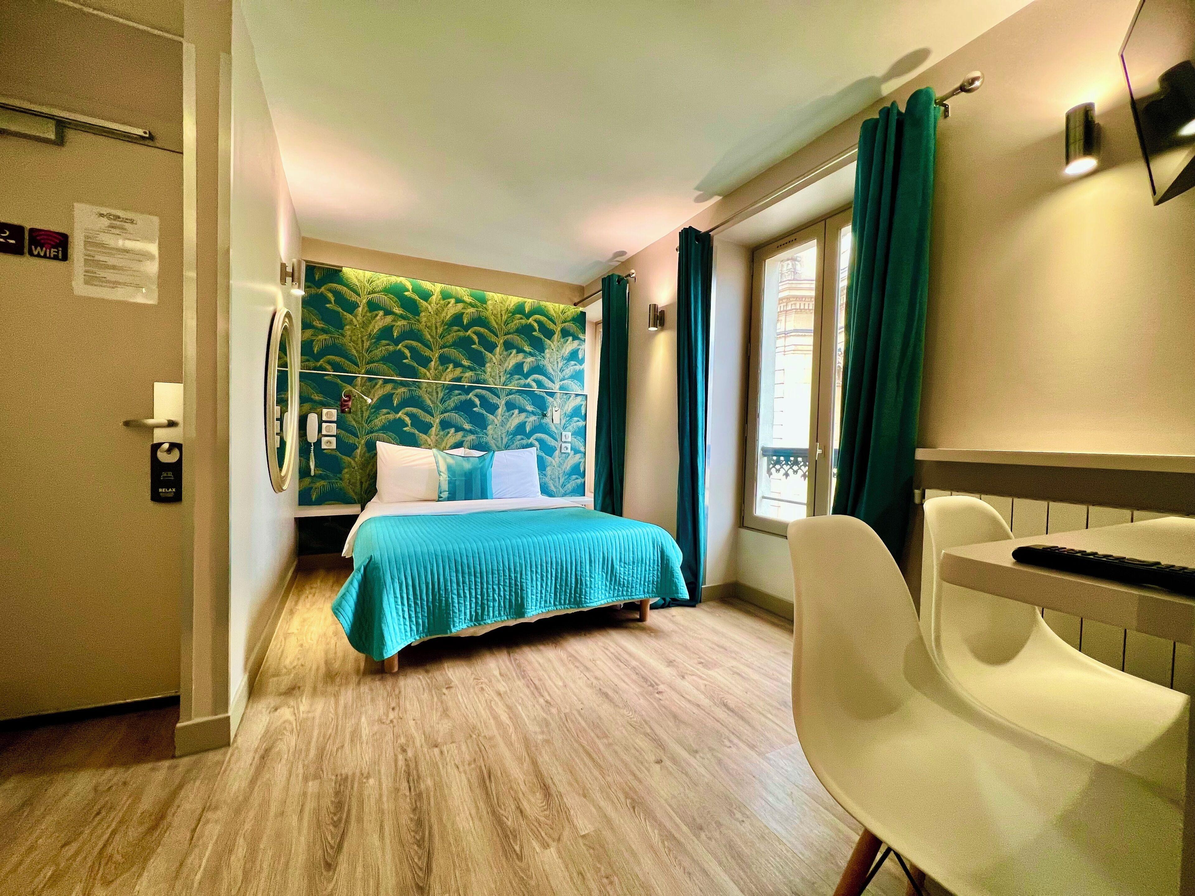 Hotel Nation Montmartre 3*